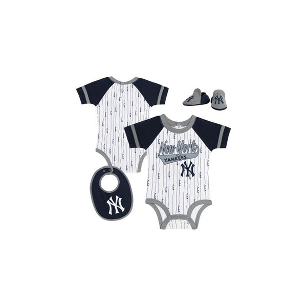 Outerstuff Infant New York Yankees White Three-Piece Play Ball Raglan Bodysuit/Booties & Bib Set