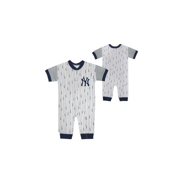 Outerstuff Newborn New York Yankees Best Series SS Coverall