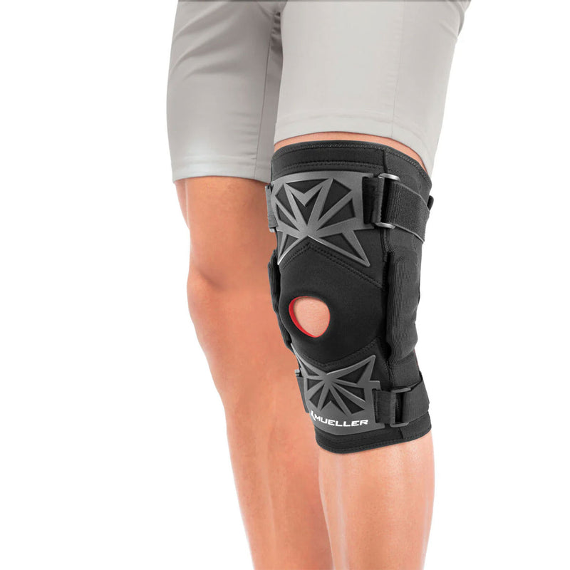 Mueller Pro Level Hinged Knee Brace Deluxe