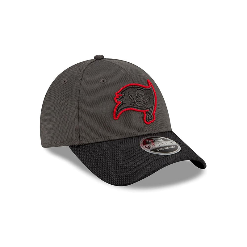 New Era Tampa Bay Buccaneers Sideline Road Olive 9Forty Stretch Snap Cap - One Size