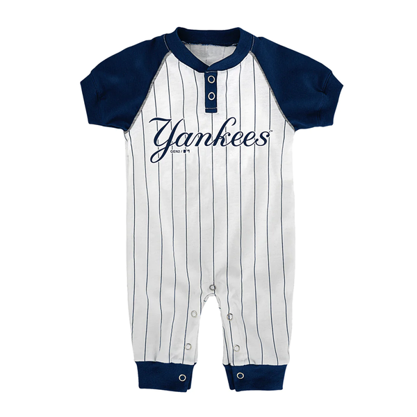 Outerstuff New York Yankees Game Time Short Sleeve Coverall - lauxsportinggoods
