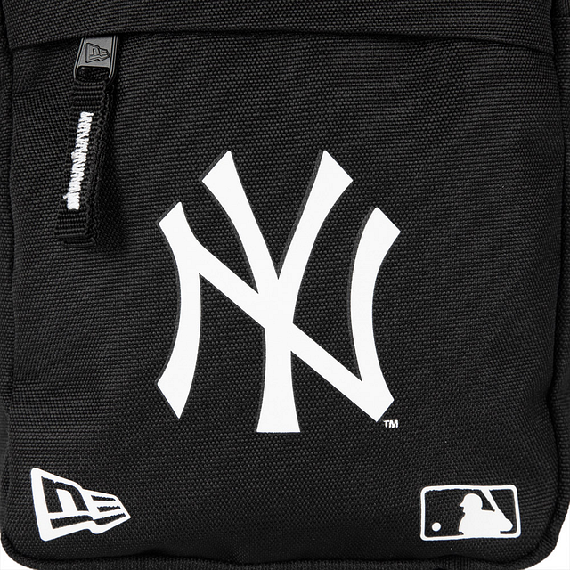 New Era MLB New York Yankees Side Bag Neyyan - Black/White - lauxsportinggoods